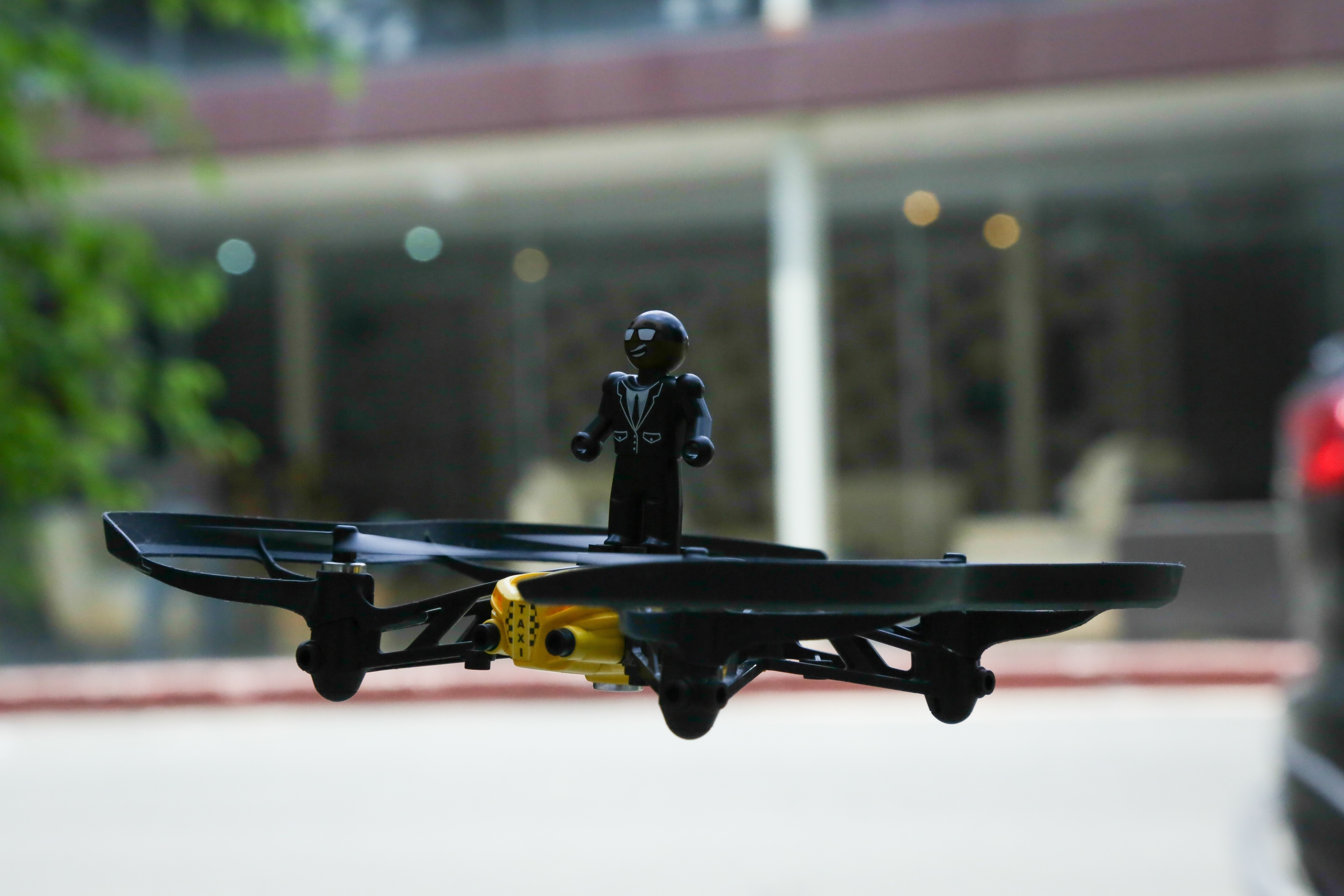 M&aacute;y bay điều khiển từ xa Parrot